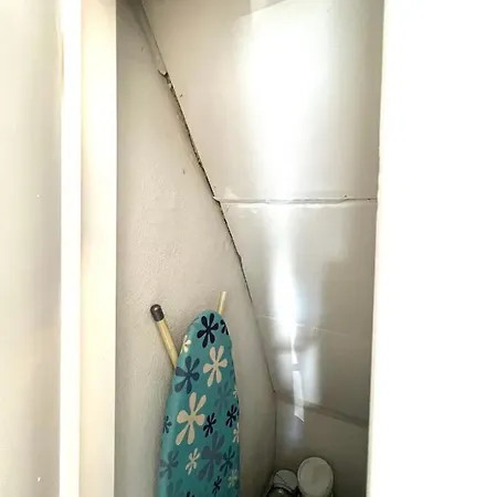 Feelhome, Flughafen Nah,2-schlafzimmer, Badewanne, Zentral, Wifi, Floor *