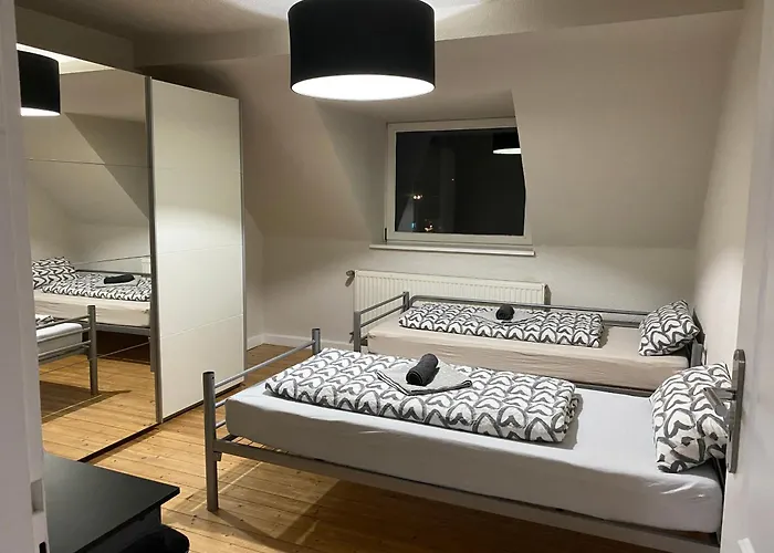 Feelhome, Flughafen Nah,2-schlafzimmer, Badewanne, Zentral, Wifi, Floor Apartament *