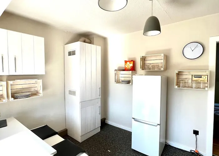 Feelhome, Flughafen Nah,2-schlafzimmer, Badewanne, Zentral, Wifi, Floor Apartament Duisburg